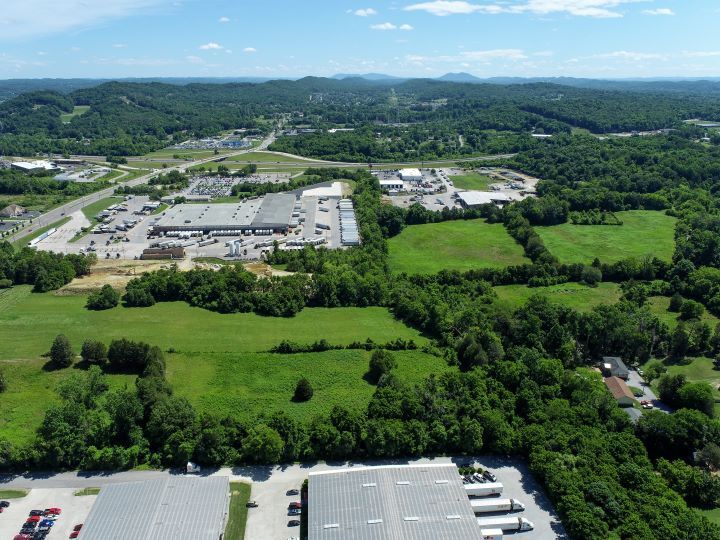 726 Callahan Dr, Knoxville, TN à vendre - Photo de l’immeuble – Image 2 sur 6