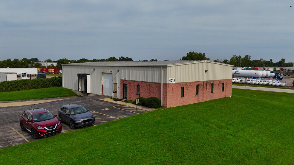 4015 Lockbourne Industrial Pky, Columbus, OH à vendre - Photo de l’immeuble – Image 2 sur 40