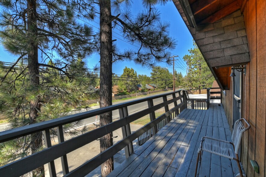 432 Big Bear Blvd, Big Bear City, CA à vendre - Photo de l’immeuble – Image 2 sur 13