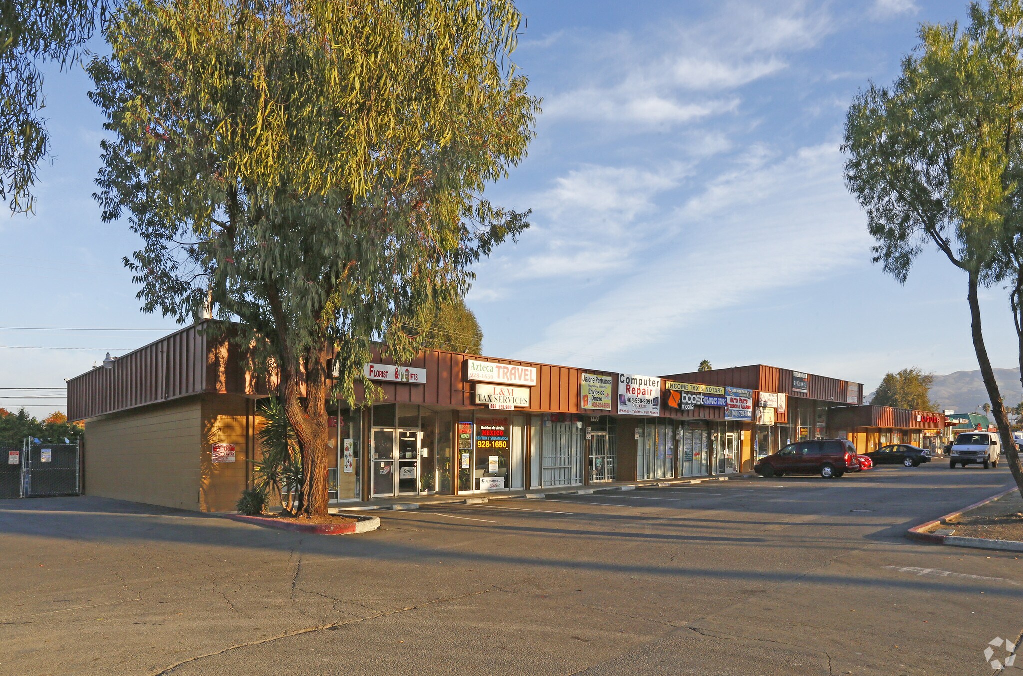 2231-2241 Story Rd, San Jose, CA à louer Photo de l’immeuble– Image 1 sur 4