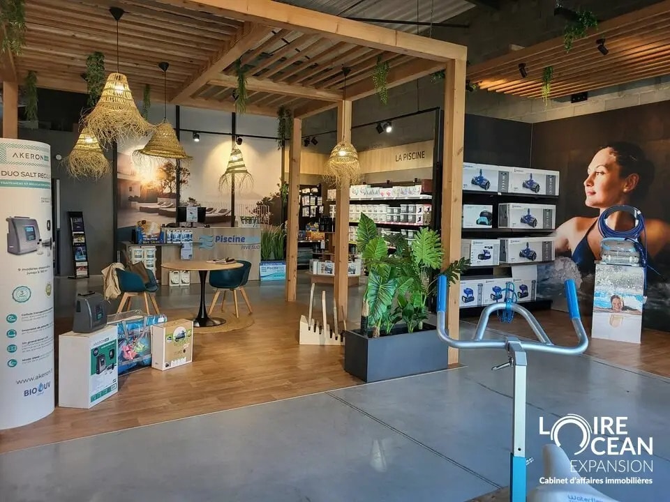 Local commercial dans Saint-Brevin-les-Pins à louer Photo de l’immeuble– Image 1 sur 8