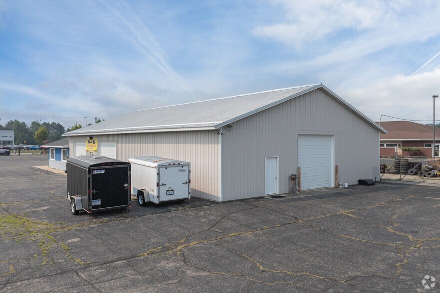 4675 E Pickard St, Mount Pleasant, MI à louer - Photo de l’immeuble – Image 3 sur 4