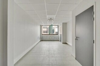 Local d’activités dans Groslay à louer Photo intérieure– Image 2 sur 6