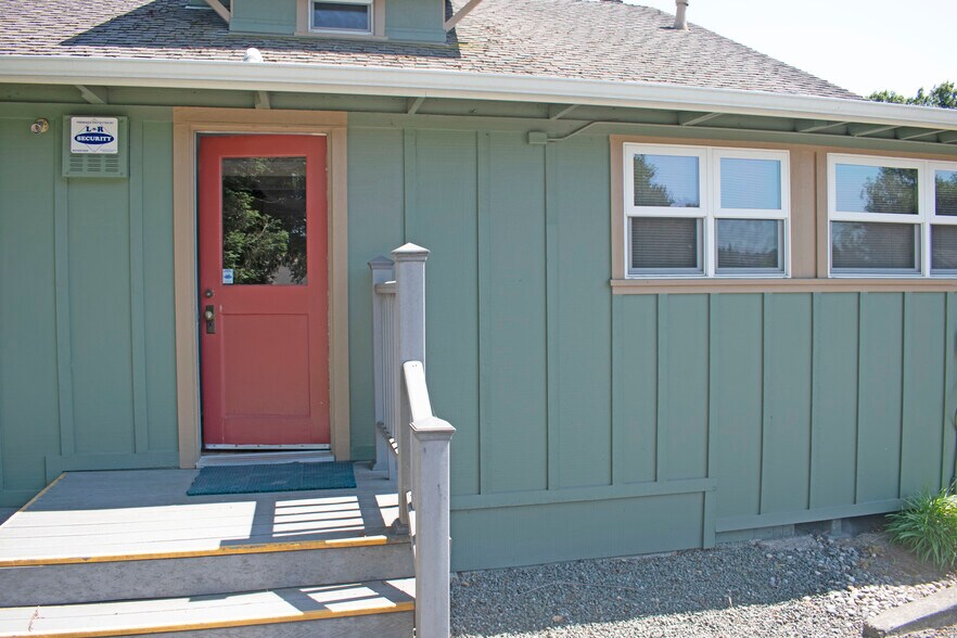 4775 Sonoma Hwy, Santa Rosa, CA à louer - Photo de l’immeuble – Image 3 sur 4