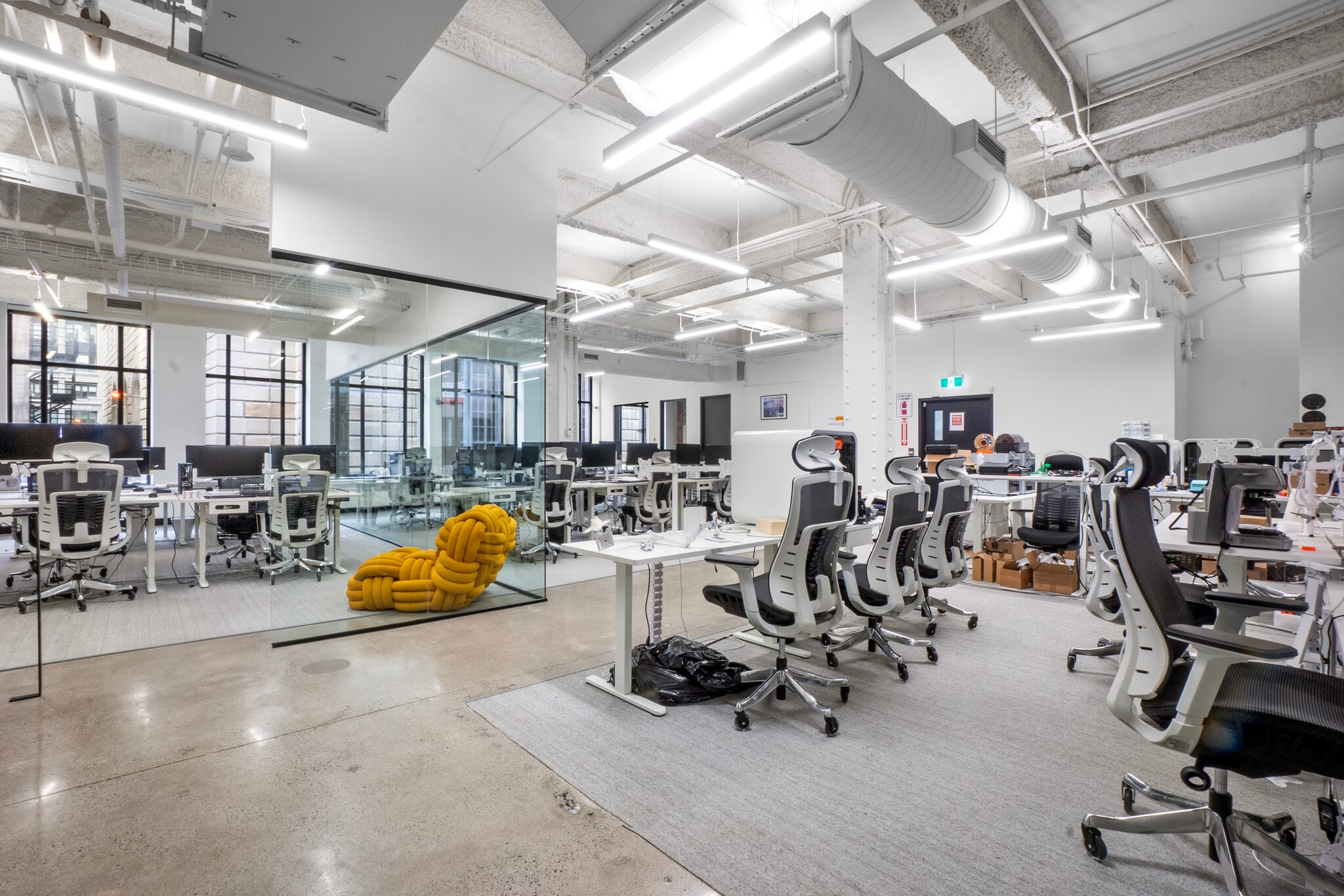 372-396 Rue Notre-Dame O, Montréal, QC à louer Photo principale– Image 1 sur 43