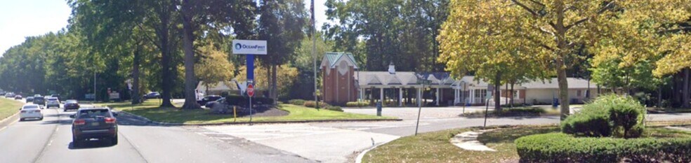 191 US Highway 9, Manalapan Township, NJ à louer - Photo de l’immeuble – Image 2 sur 11