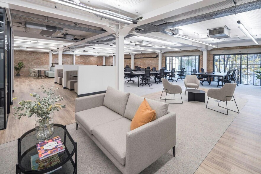 36-52 Fortess Grv, Londres à louer - Photo de l’immeuble – Image 2 sur 16