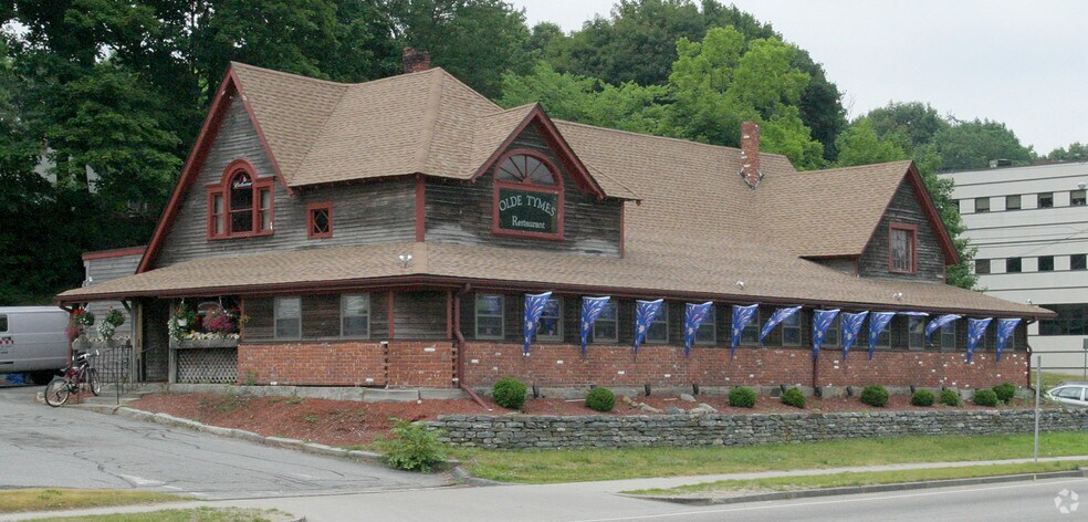 336-364 W Main St, Norwich, CT à vendre - Photo de l’immeuble – Image 2 sur 6