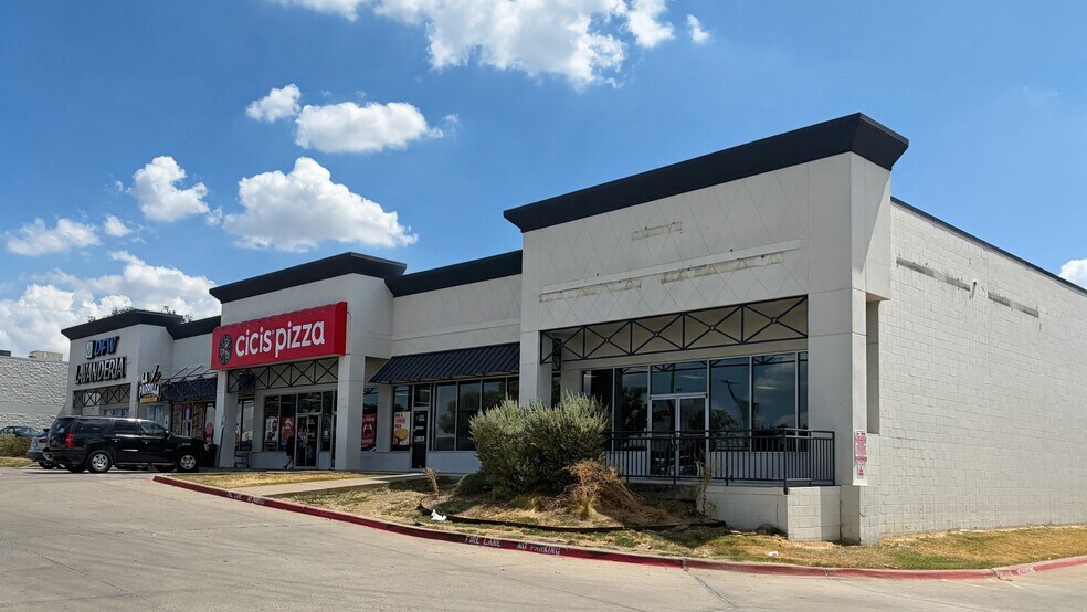 4398 I-30 Hwy, Dallas, TX à louer - Photo de l’immeuble – Image 3 sur 4