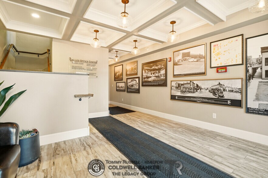 259 S Center St, Casper, WY à vendre - Photo de l’immeuble – Image 3 sur 43
