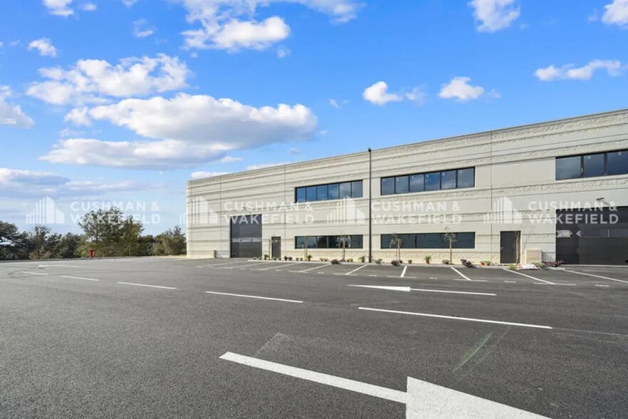 580 Avenue Du Serpolet, La Ciotat à louer - Photo de l’immeuble – Image 1 sur 8