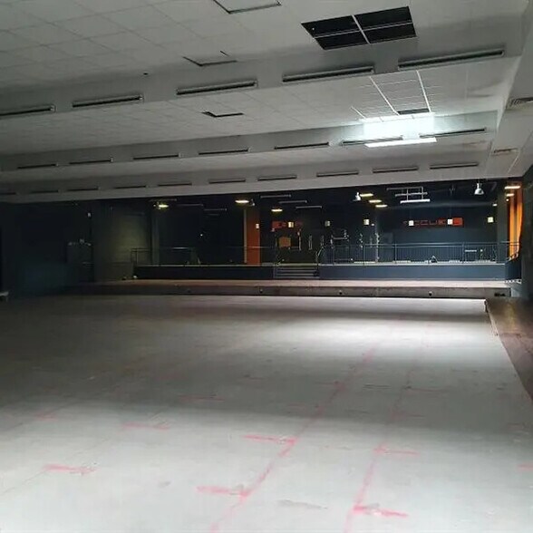 Local d'activités dans Carquefou à vendre - Photo de l’immeuble – Image 3 sur 3