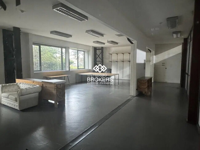 Plus de détails pour Bureau à louer