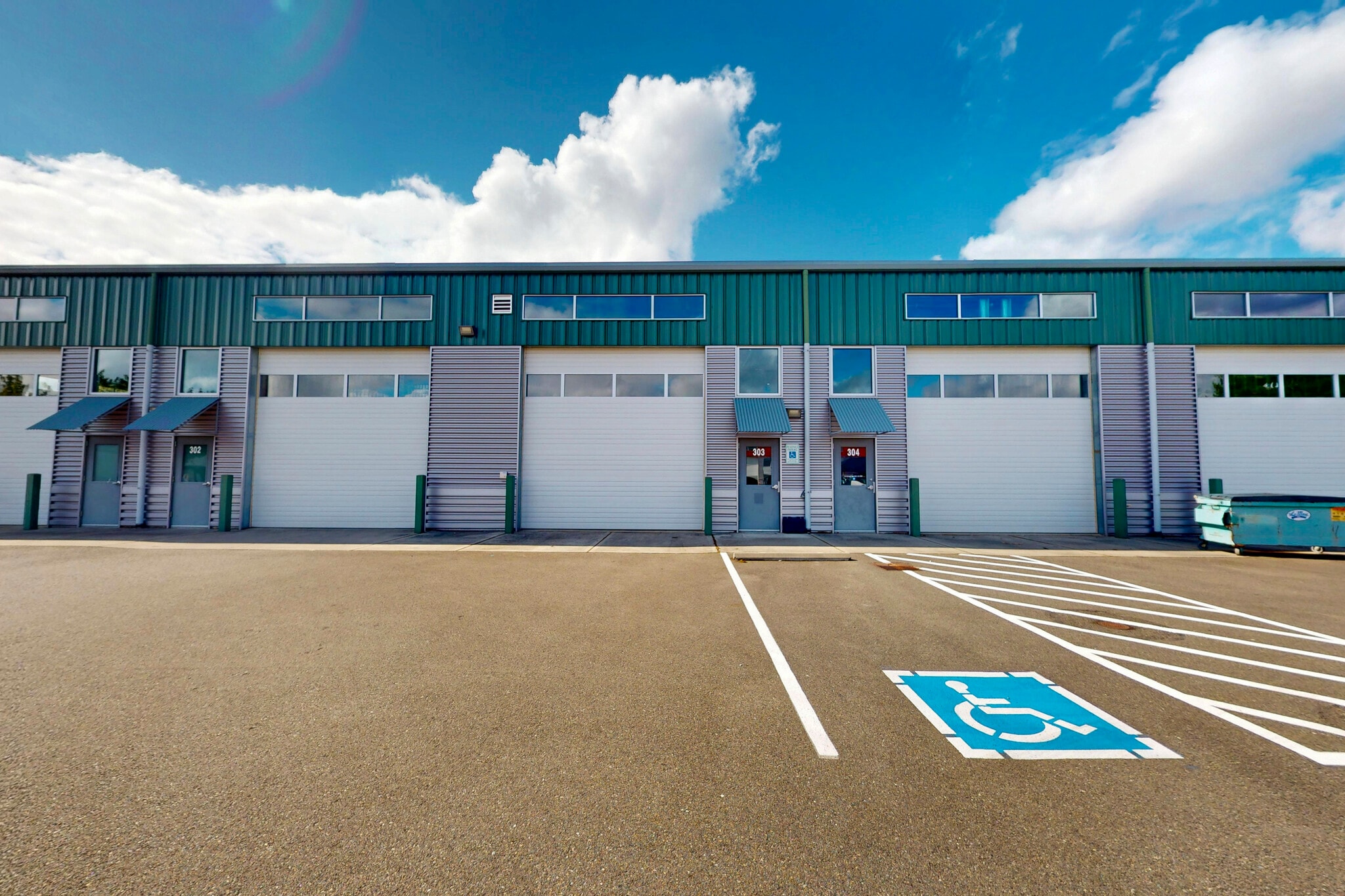 8024 River Dr SE, Tumwater, WA à louer Photo de l’immeuble– Image 1 sur 11