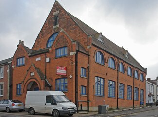 Plus de détails pour Lesbourne Rd, Reigate - Bureau à louer