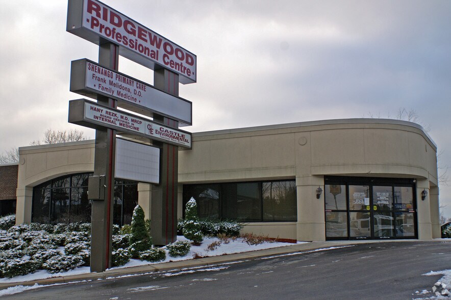 1750 New Butler Rd, New Castle, PA à vendre - Photo principale – Image 2 sur 30
