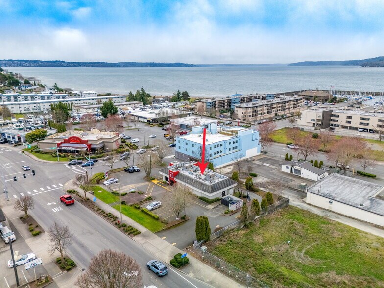 22633 Marine View Dr S, Des Moines, WA à vendre - Photo de l’immeuble – Image 2 sur 10