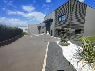 Plus de détails pour Local d'activités à louer