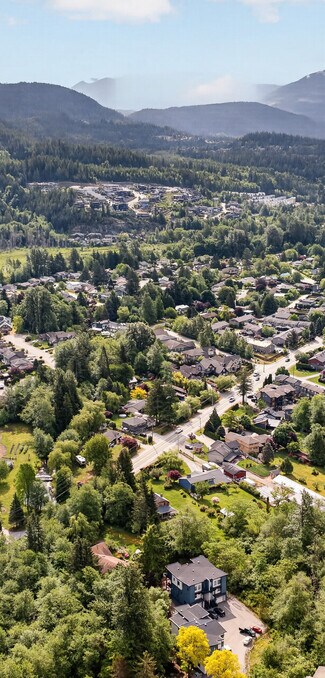 Plus de détails pour 41591 Government Rd, Brackendale, BC - Terrain à vendre