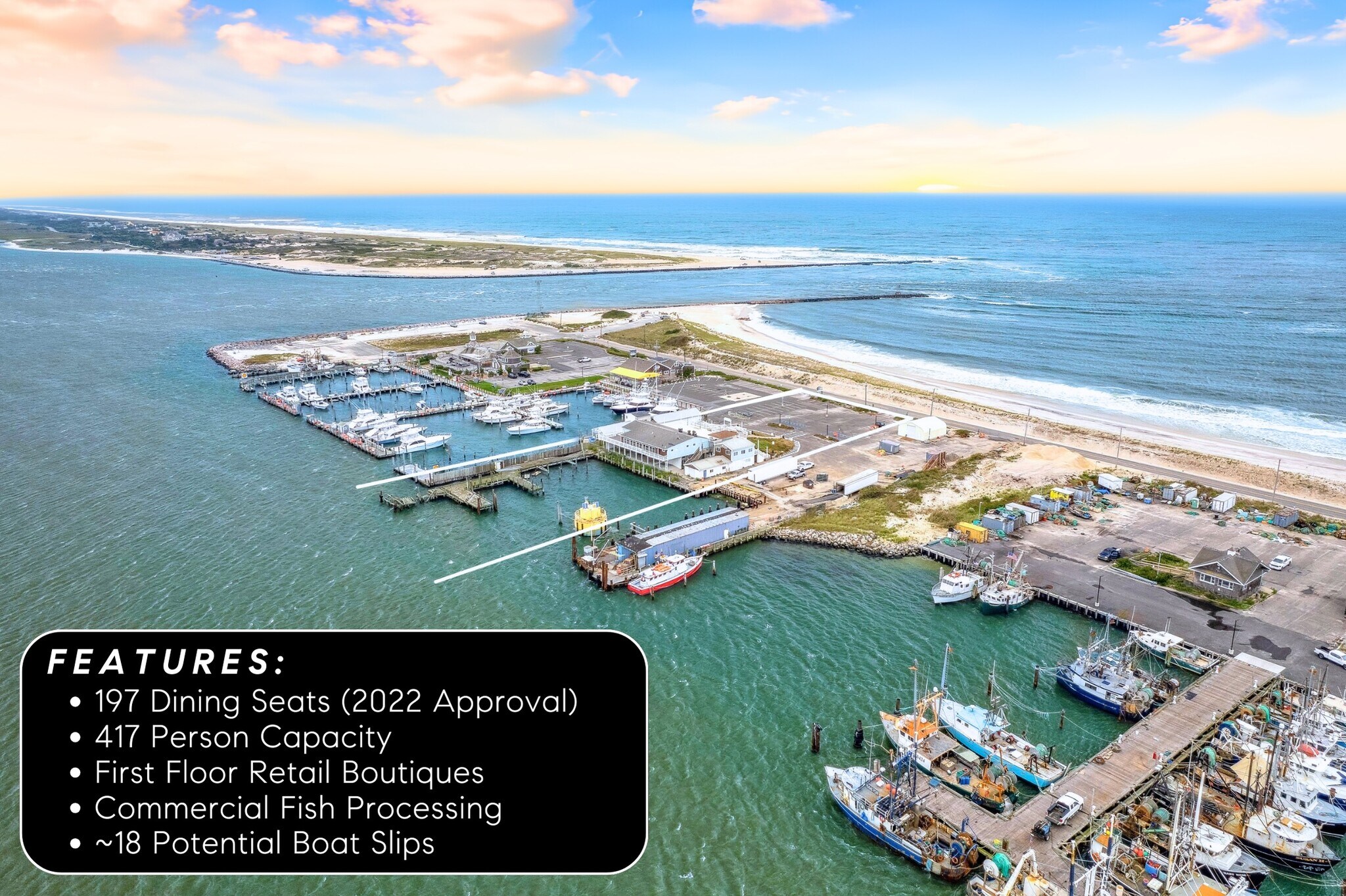 363 Beach rd, Hampton Bays, NY à louer Photo principale– Image 1 sur 28