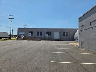 Plus de détails pour 815 Dinwiddie Ave, Richmond, VA - Industriel/Logistique à louer