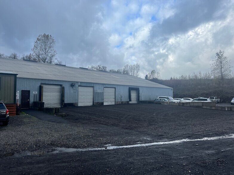23901 NE Sandy Blvd, Wood Village, OR à louer - Photo de l’immeuble – Image 3 sur 5