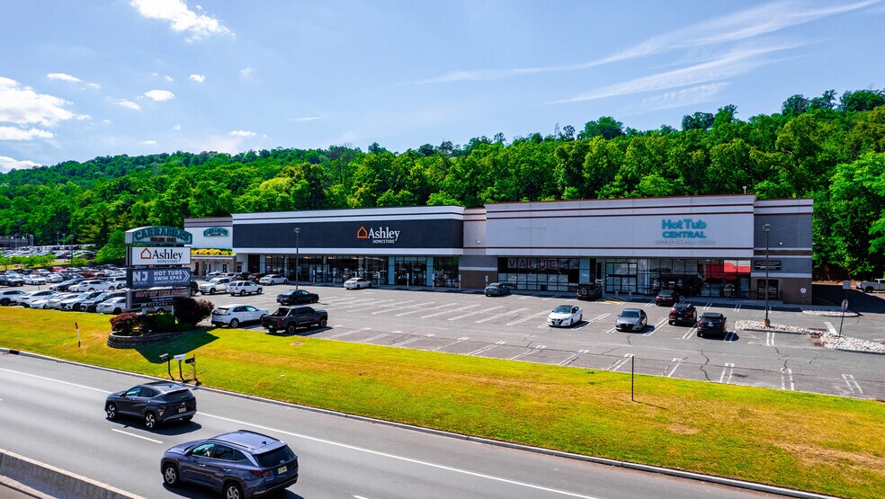 200 US Highway 22 W, Green Brook, NJ à vendre - Photo de l’immeuble – Image 2 sur 9