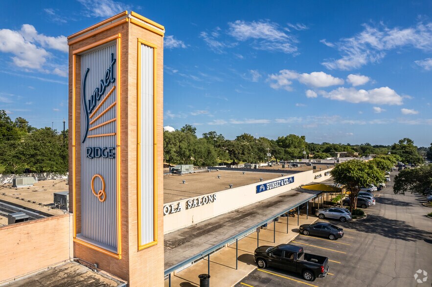 6330-6488 N New Braunfels Ave, San Antonio, TX à louer - Photo de l’immeuble – Image 2 sur 7