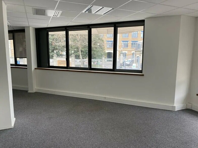 Bureau dans Lyon à louer - Photo intérieure – Image 3 sur 11
