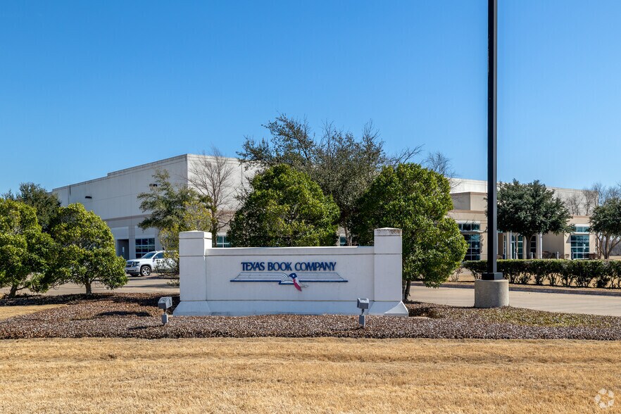 8501 Technology Cir, Greenville, TX à vendre - Photo de l’immeuble – Image 3 sur 5