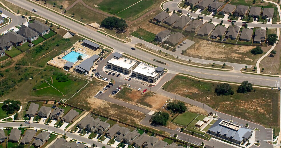 2168 Oak Run Pky, New Braunfels, TX à vendre - Aérien – Image 2 sur 4