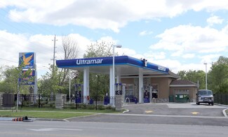 Plus de détails pour 951 Dundas St W, Whitby, ON - Local commercial à vendre