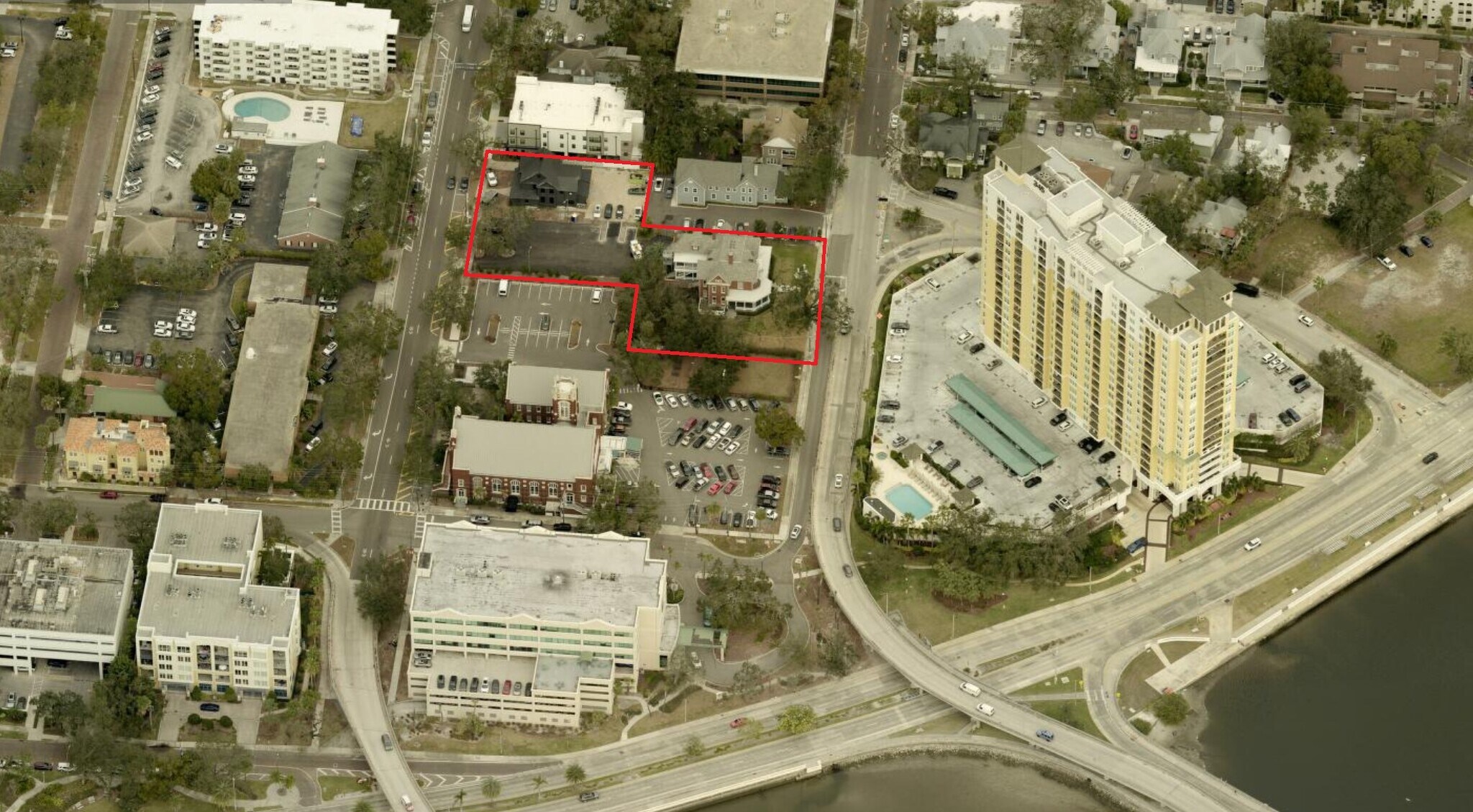 334 S Hyde Park, Tampa, FL à vendre Photo principale– Image 1 sur 2
