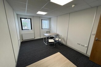 10 Courtney St, Swansea à louer Photo intérieure– Image 1 sur 2