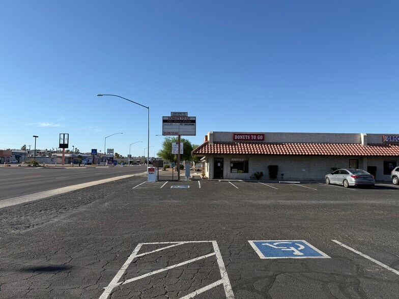 2065 Highway 95, Bullhead City, AZ à louer - Photo de l’immeuble – Image 1 sur 5