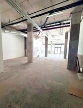 138 Bruckner Blvd, Bronx, NY à louer Photo intérieure– Image 2 sur 2