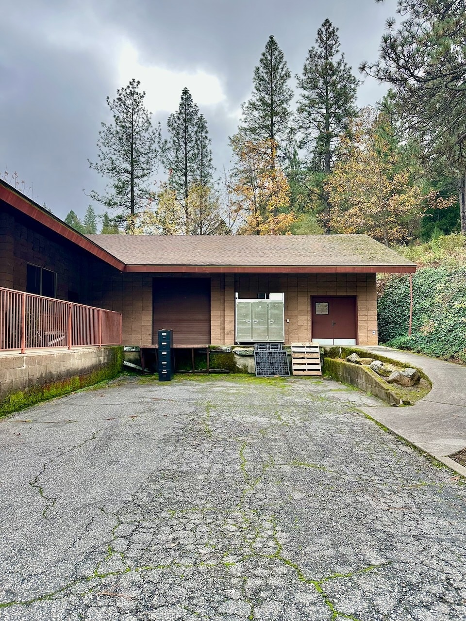 13034 Bitney Springs Rd, Nevada City, CA à louer Photo intérieure– Image 1 sur 13