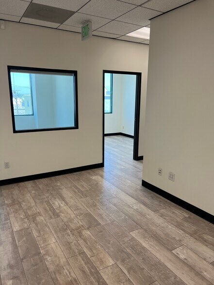 14925-14945 Ventura Blvd, Sherman Oaks, CA à louer - Photo intérieure – Image 2 sur 36