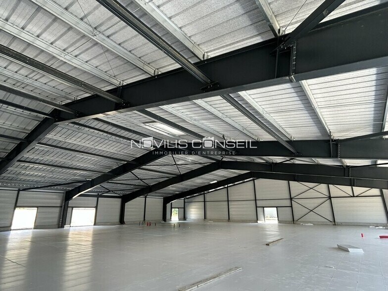 Local commercial dans Saint-Alban à vendre - Photo de l’immeuble – Image 3 sur 6