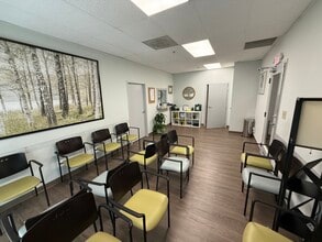 4480 N Shallowford Rd, Dunwoody, GA à louer Photo intérieure– Image 1 sur 19