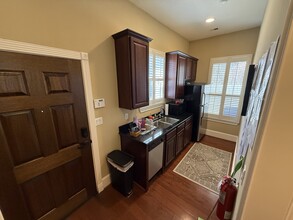 7 Grogans Park Dr, Spring, TX à louer Photo intérieure– Image 2 sur 8