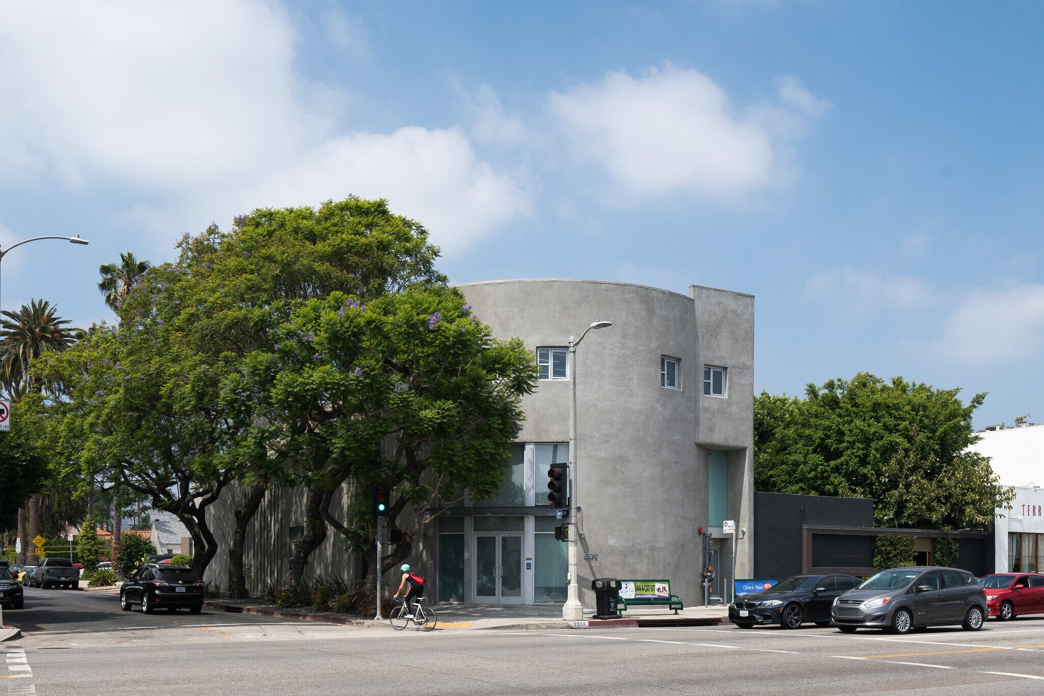 8273-8277 Beverly Blvd, Los Angeles, CA à louer Photo de l’immeuble– Image 1 sur 5