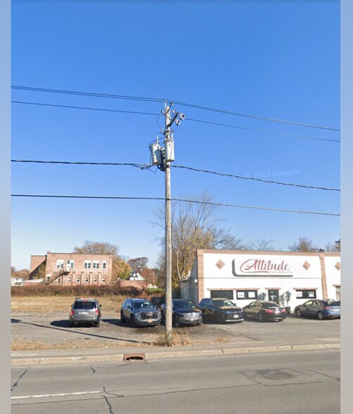 230-300 Oriskany Blvd, Yorkville, NY à louer - Photo de l’immeuble – Image 3 sur 4