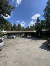 2580 Lake Tahoe Blvd, South Lake Tahoe, CA à louer Photo de l’immeuble– Image 2 sur 3