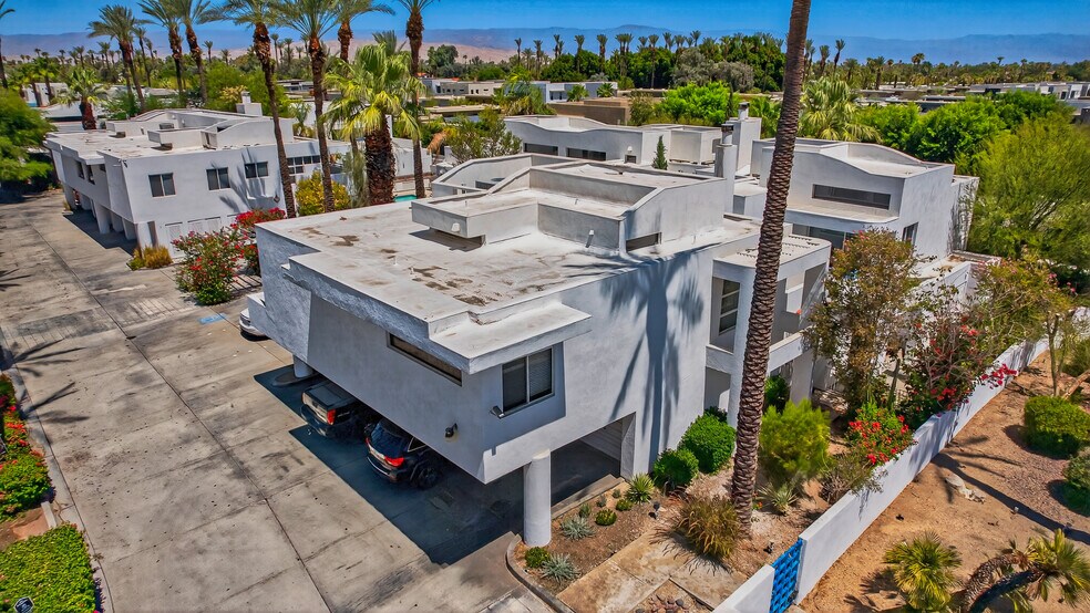 67590 Jones Rd, Cathedral City, CA à vendre - Photo de l’immeuble – Image 2 sur 73