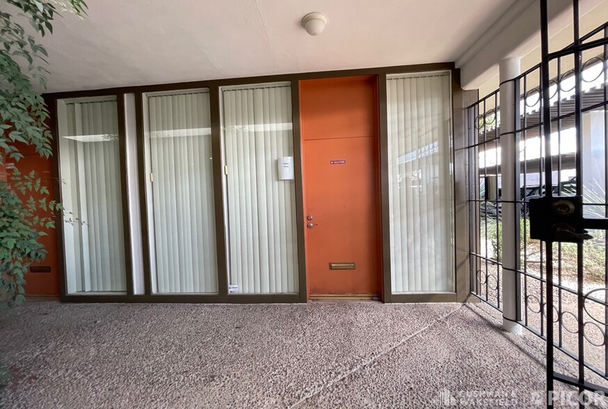 8230 E Broadway Blvd, Tucson, AZ à vendre - Photo de l’immeuble – Image 3 sur 6