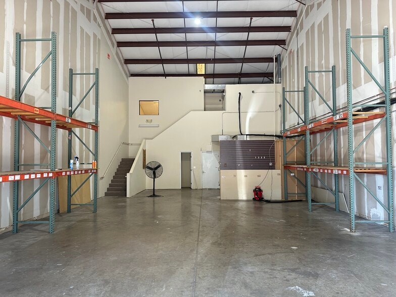 3653 Regent Blvd, Jacksonville, FL à louer - Photo intérieure – Image 3 sur 15