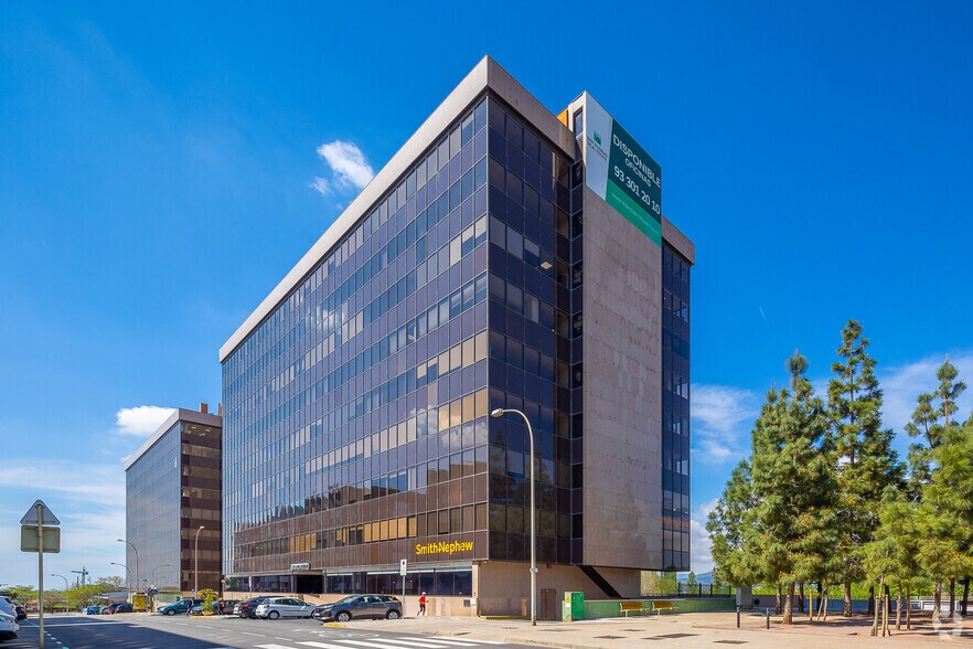 Carrer de Fructuós Gelabert, 6, Sant Joan Despí, Barcelona à louer - Photo de l’immeuble – Image 2 sur 9
