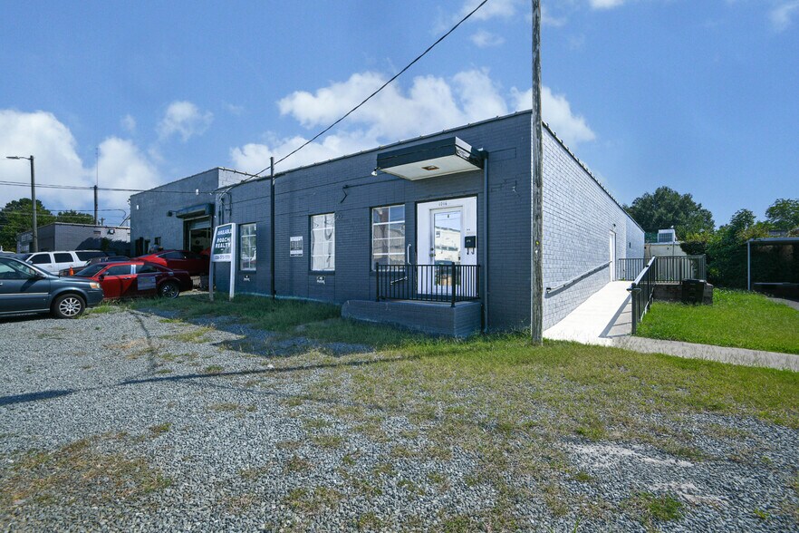 1016-1018 N. Raleigh St - Flex portefeuille de 2 biens à vendre sur LoopNet.fr - Photo de l’immeuble – Image 2 sur 6