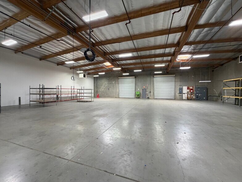 2389 A St, Santa Maria, CA à louer - Photo de l’immeuble – Image 3 sur 4